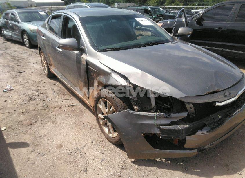 Photo 6 of 2013 Kia Optima LX (VIN 5XXGM4A75DG184409)