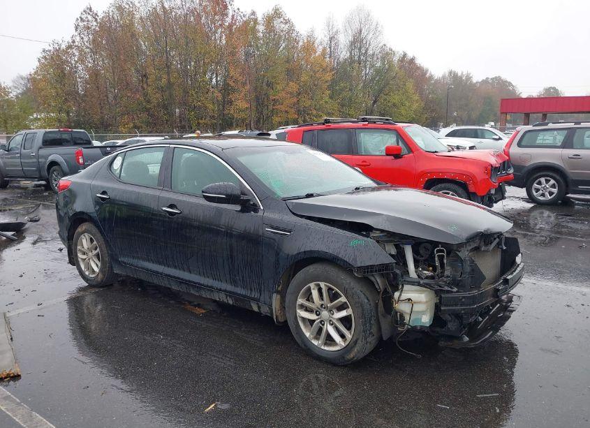 2013 Kia Optima LX (VIN 5XXGM4A75DG194261) main photo