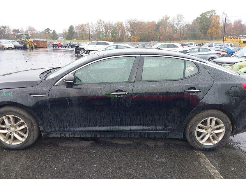 Photo 14 of 2013 Kia Optima LX (VIN 5XXGM4A75DG194261)