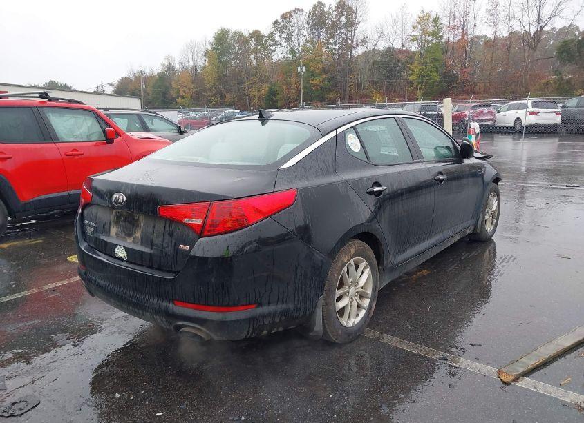 Photo 4 of 2013 Kia Optima LX (VIN 5XXGM4A75DG194261)