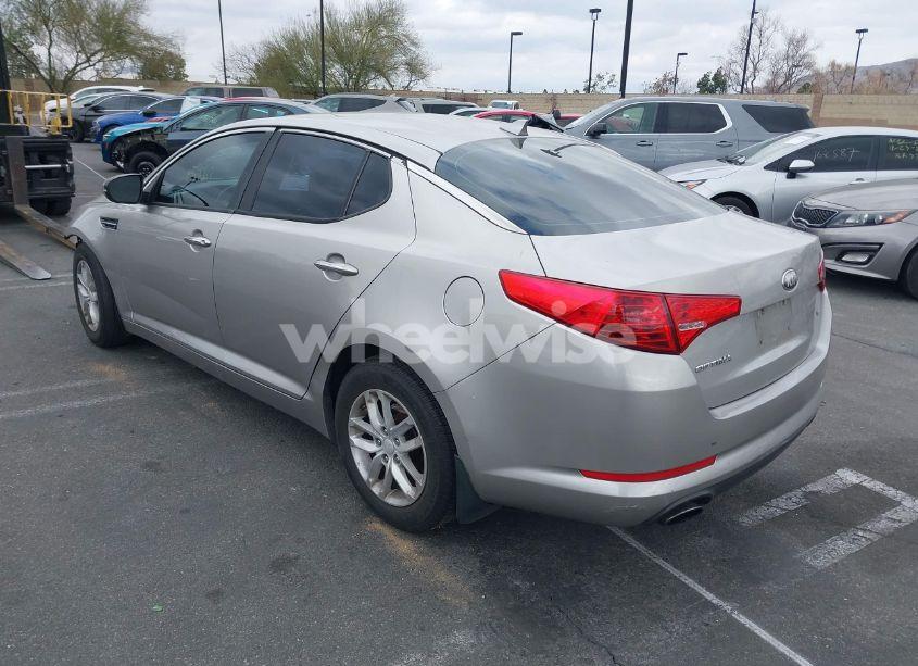 Photo 3 of 2013 Kia Optima LX (VIN 5XXGM4A75DG196124)