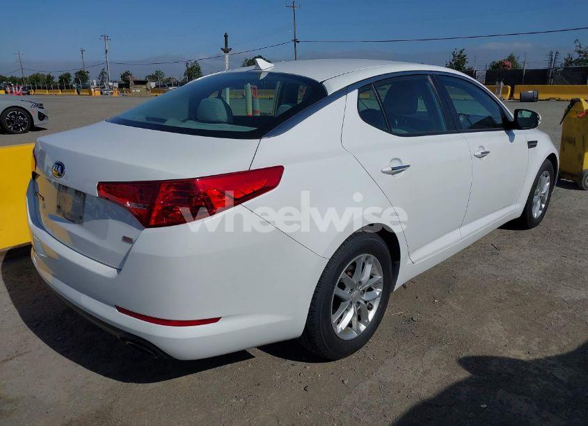 Photo 4 of 2013 Kia Optima LX (VIN 5XXGM4A75DG198651)