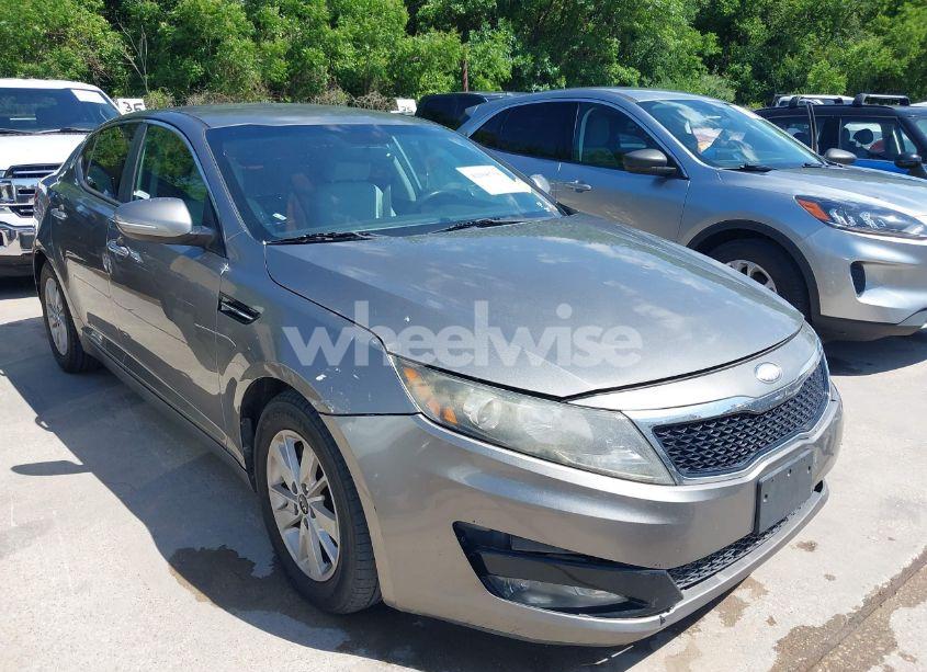 2013 Kia Optima LX (VIN 5XXGM4A75DG225038) main photo
