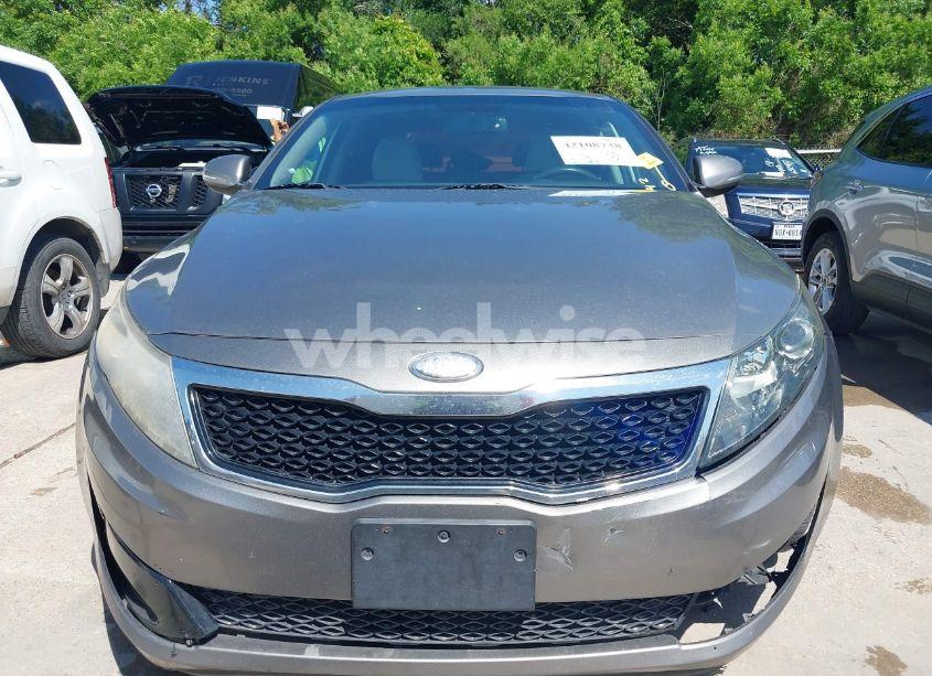 Photo 6 of 2013 Kia Optima LX (VIN 5XXGM4A75DG225038)