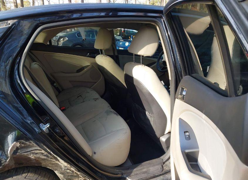 Photo 8 of 2013 Kia Optima LX (VIN 5XXGM4A75DG232135)