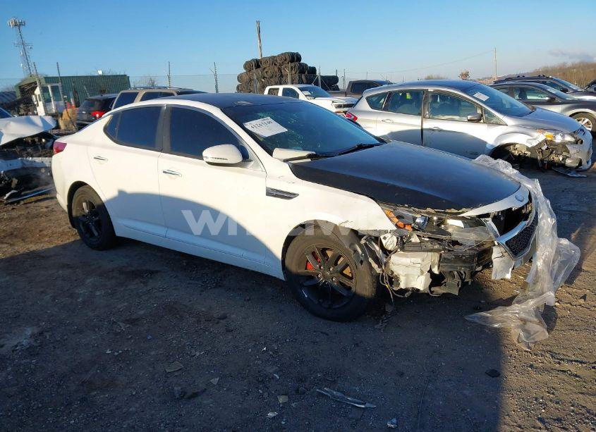 2013 Kia Optima LX (VIN 5XXGM4A75DG236878) main photo