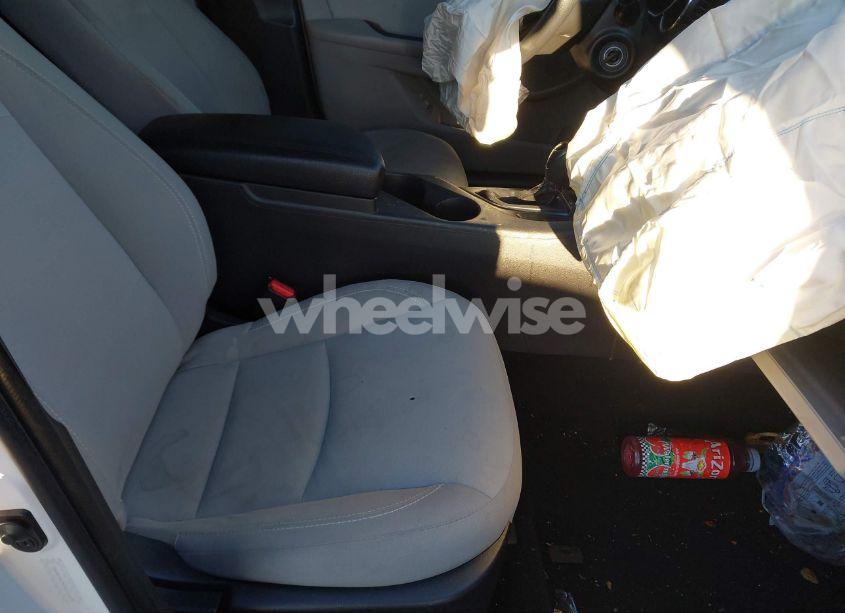 Photo 5 of 2013 Kia Optima LX (VIN 5XXGM4A75DG236878)