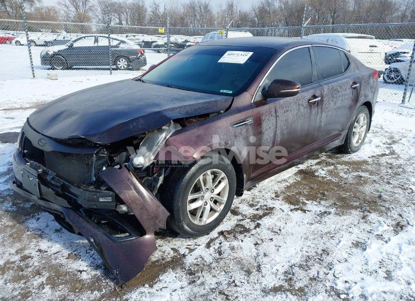Photo 2 of 2013 Kia Optima LX (VIN 5XXGM4A75DG253826)