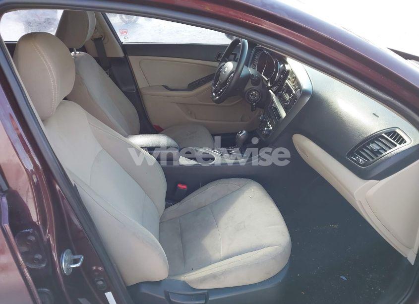 Photo 5 of 2013 Kia Optima LX (VIN 5XXGM4A75DG253826)