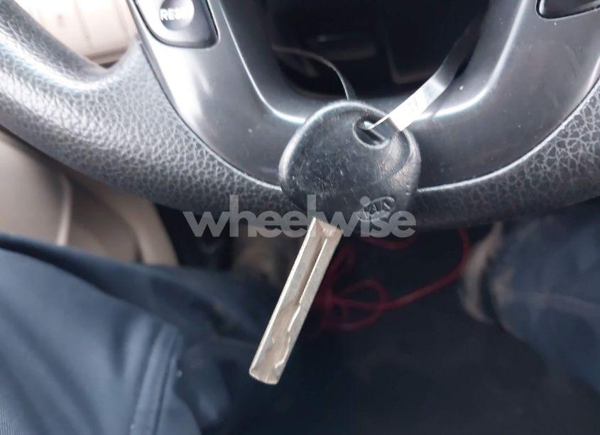 Photo 11 of 2013 Kia Optima LX (VIN 5XXGM4A75DG258234)