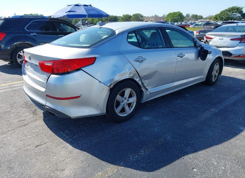 Photo 4 of 2014 Kia Optima LX (VIN 5XXGM4A75EG263189)