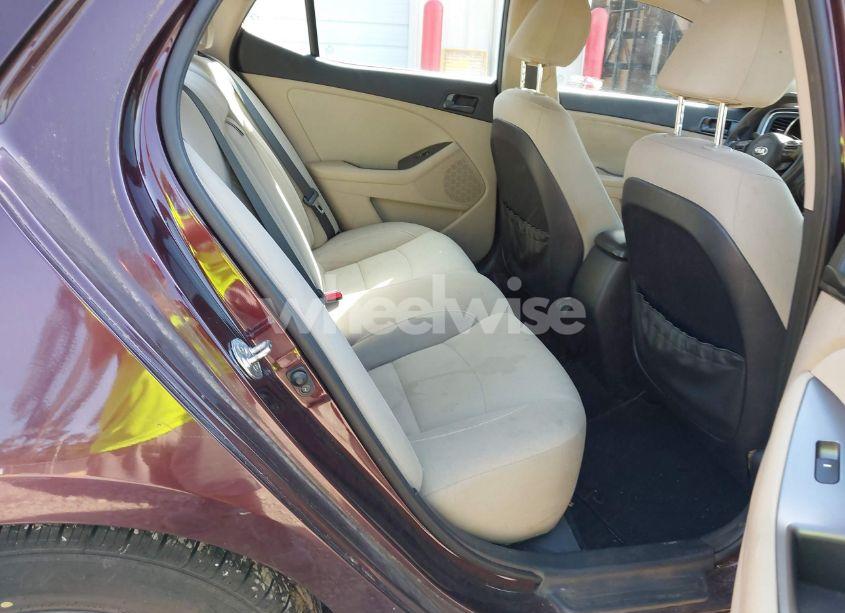 Photo 8 of 2014 Kia Optima LX (VIN 5XXGM4A75EG263449)