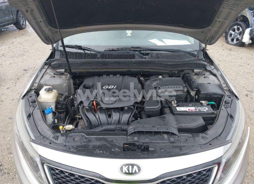 Photo 10 of 2014 Kia Optima LX (VIN 5XXGM4A75EG267792)