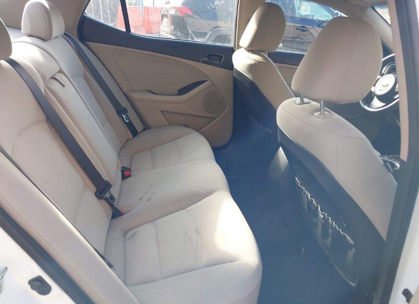 Photo 8 of 2014 Kia Optima LX (VIN 5XXGM4A75EG280414)