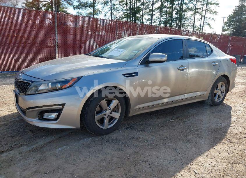 Photo 2 of 2014 Kia Optima LX (VIN 5XXGM4A75EG311645)