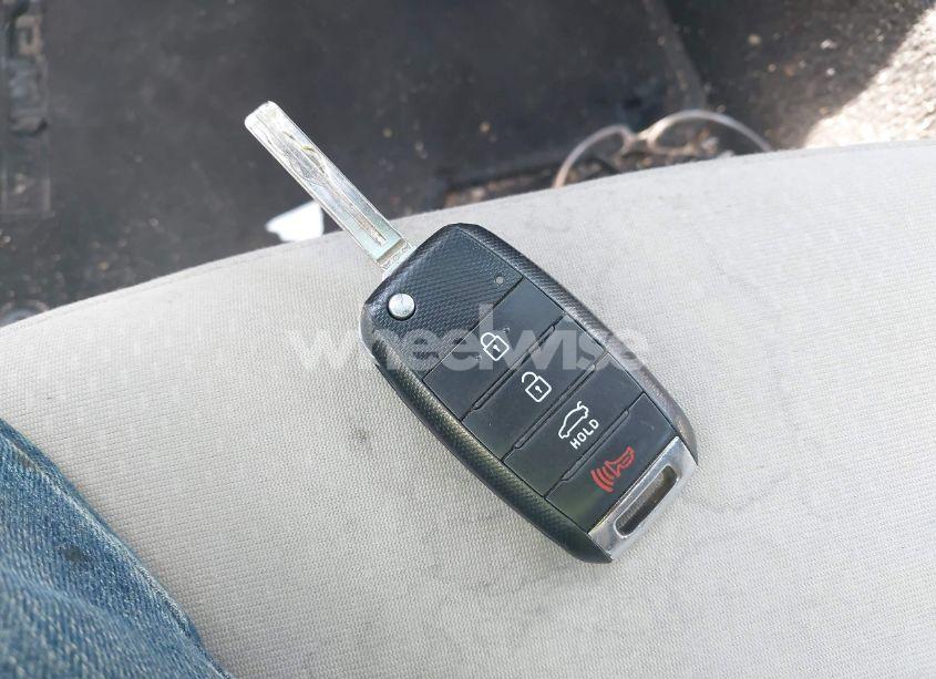 Photo 11 of 2014 Kia Optima LX (VIN 5XXGM4A75EG315789)