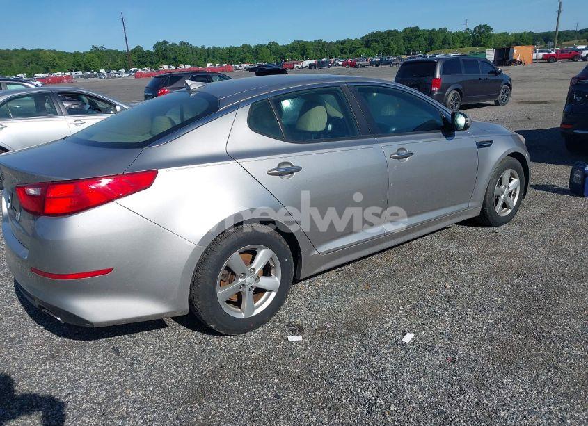 Photo 4 of 2014 Kia Optima LX (VIN 5XXGM4A75EG315789)