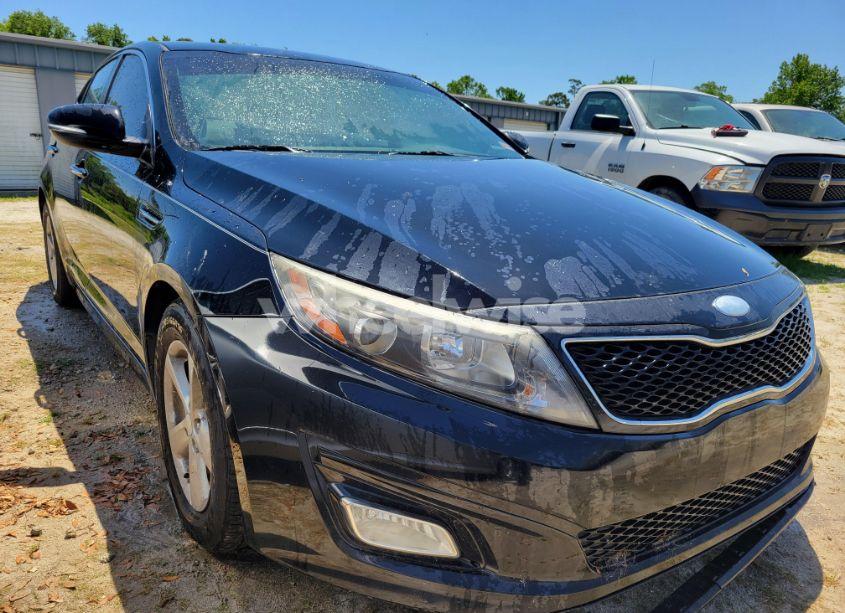 Photo 2 of 2014 Kia Optima LX (VIN 5XXGM4A75EG325674)
