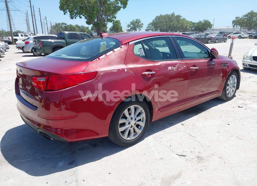 Photo 4 of 2014 Kia Optima LX (VIN 5XXGM4A75EG329546)