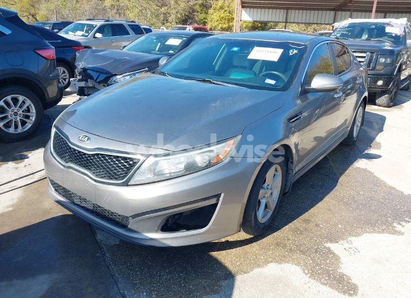 Photo 2 of 2014 Kia Optima LX (VIN 5XXGM4A75EG333046)