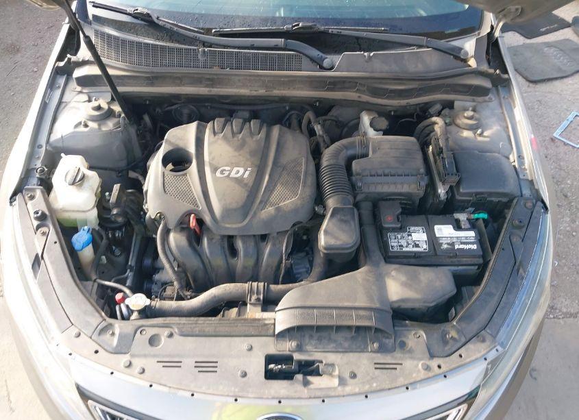 Photo 10 of 2014 Kia Optima LX (VIN 5XXGM4A75EG338697)