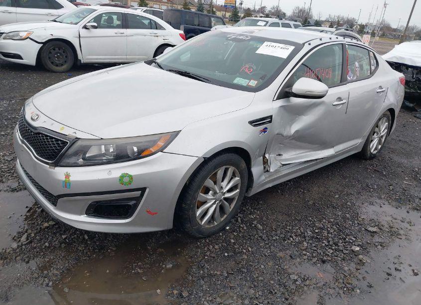 Photo 2 of 2014 Kia Optima LX (VIN 5XXGM4A75EG345486)