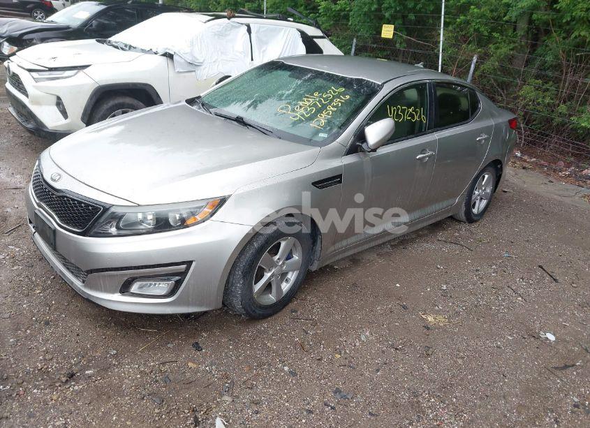 Photo 2 of 2014 Kia Optima LX (VIN 5XXGM4A75EG350283)