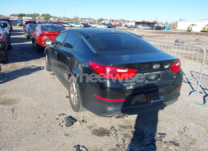 Photo 3 of 2015 Kia Optima LX (VIN 5XXGM4A75FG350916)