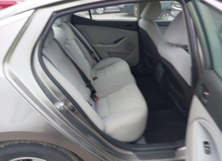 Photo 8 of 2015 Kia Optima LX (VIN 5XXGM4A75FG353296)