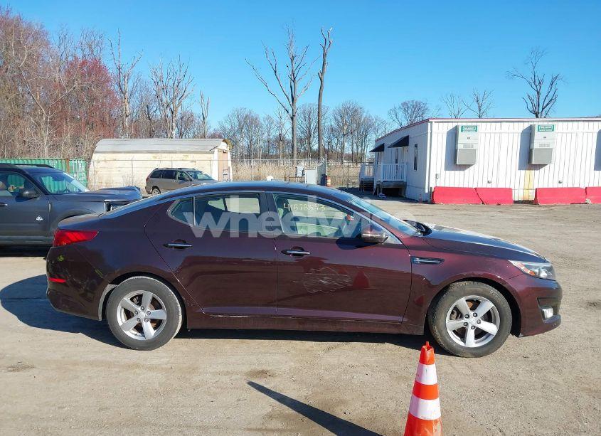 Photo 13 of 2015 Kia Optima LX (VIN 5XXGM4A75FG380675)