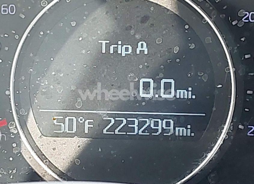 Photo 12 of 2015 Kia Optima LX (VIN 5XXGM4A75FG381812)