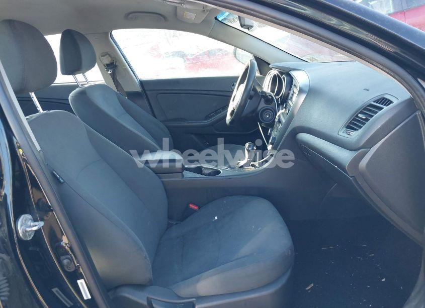 Photo 5 of 2015 Kia Optima LX (VIN 5XXGM4A75FG381812)