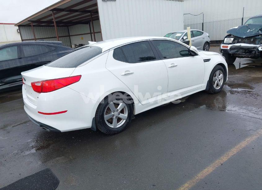 Photo 4 of 2015 Kia Optima LX (VIN 5XXGM4A75FG407535)
