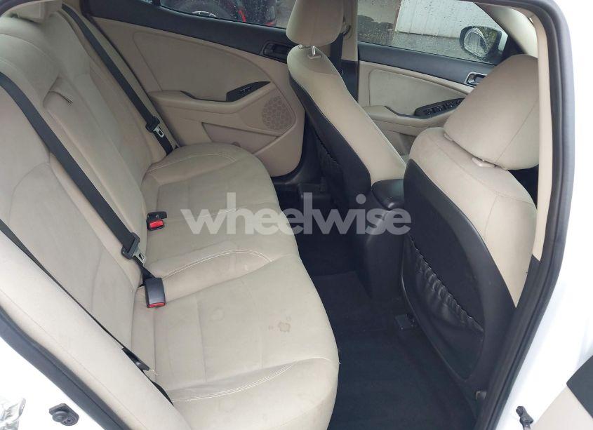 Photo 8 of 2015 Kia Optima LX (VIN 5XXGM4A75FG407535)