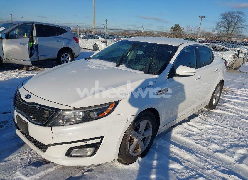 Photo 2 of 2015 Kia Optima LX (VIN 5XXGM4A75FG437747)