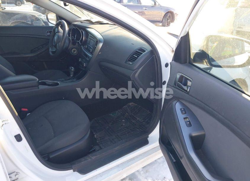 Photo 5 of 2015 Kia Optima LX (VIN 5XXGM4A75FG437747)