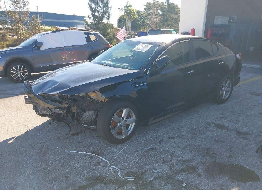 Photo 2 of 2015 Kia Optima LX (VIN 5XXGM4A75FG439580)