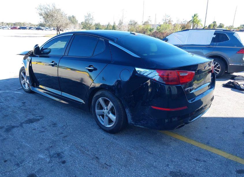 Photo 3 of 2015 Kia Optima LX (VIN 5XXGM4A75FG439580)