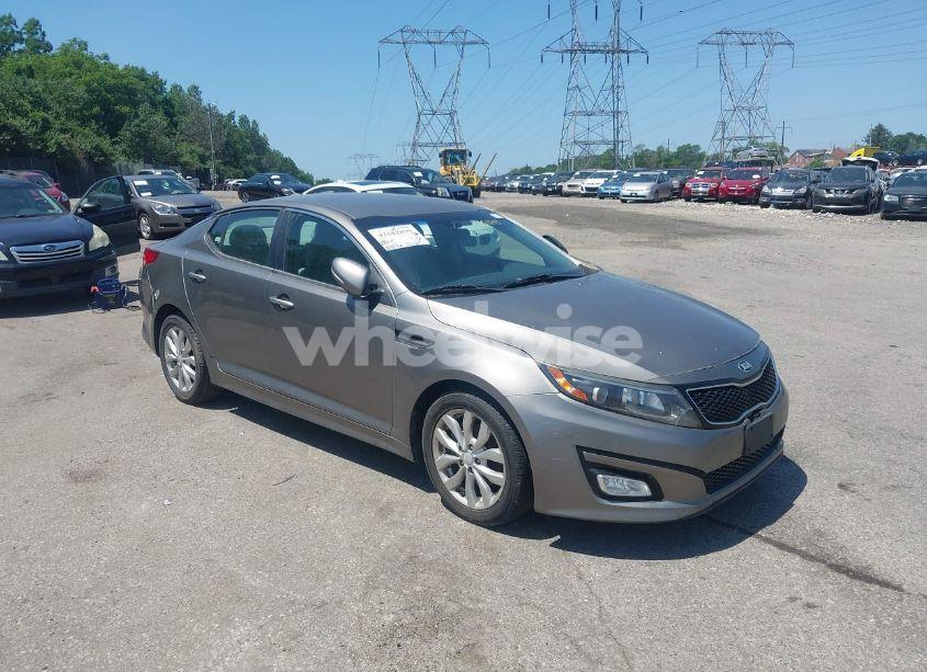 2015 Kia Optima LX (VIN 5XXGM4A75FG451244) main photo