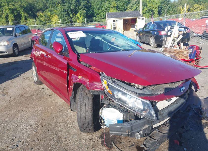 2015 Kia Optima LX (VIN 5XXGM4A75FG459859) main photo