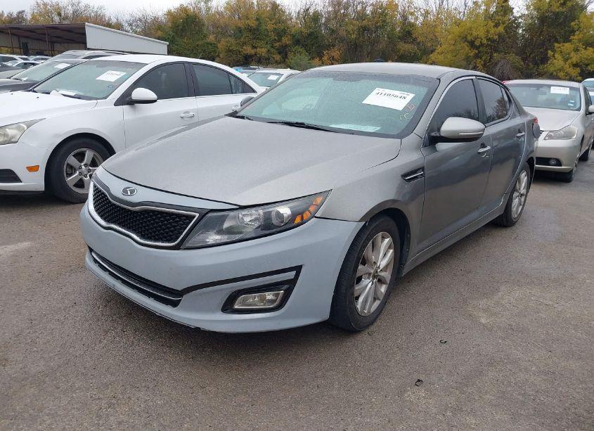 Photo 2 of 2015 Kia Optima LX (VIN 5XXGM4A75FG472708)