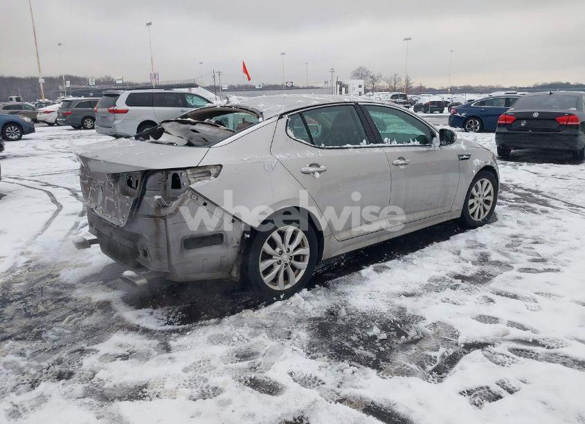 Photo 4 of 2015 Kia Optima LX (VIN 5XXGM4A75FG475706)