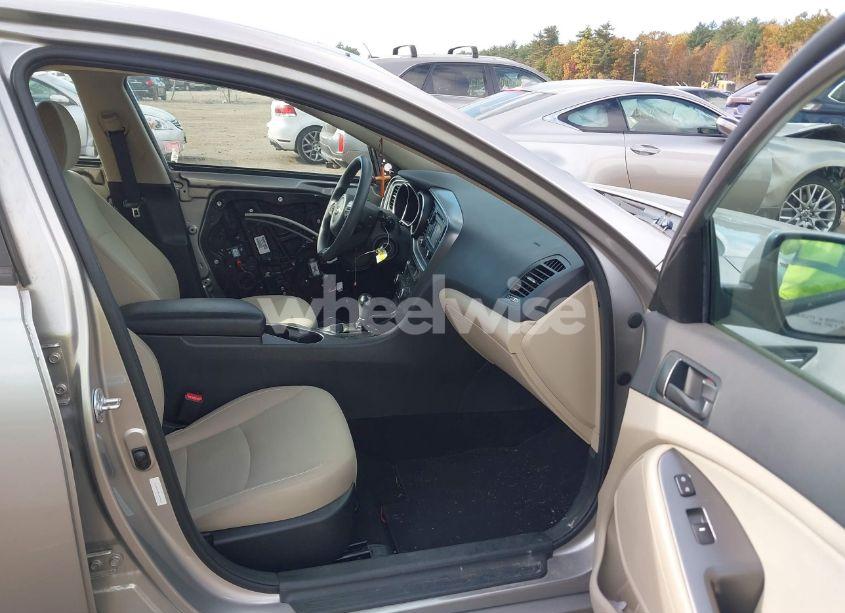 Photo 5 of 2015 Kia Optima LX (VIN 5XXGM4A75FG479559)