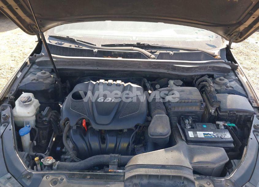 Photo 10 of 2015 Kia Optima LX (VIN 5XXGM4A75FG487967)