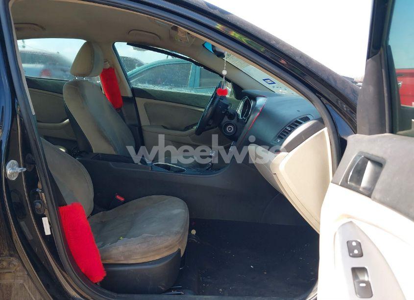 Photo 5 of 2015 Kia Optima LX (VIN 5XXGM4A75FG487967)