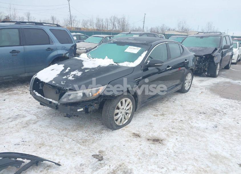 Photo 2 of 2015 Kia Optima LX (VIN 5XXGM4A75FG500040)