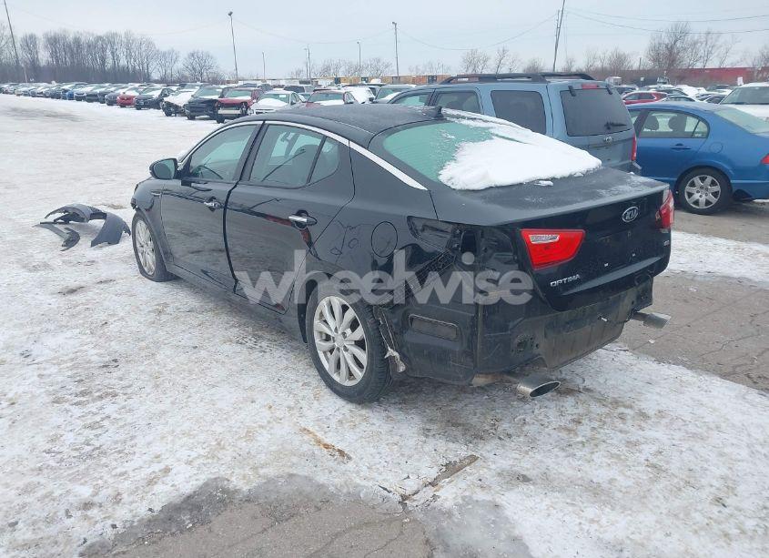 Photo 3 of 2015 Kia Optima LX (VIN 5XXGM4A75FG500040)