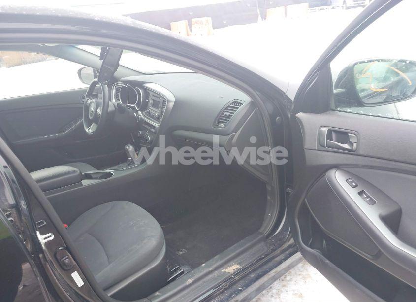 Photo 5 of 2015 Kia Optima LX (VIN 5XXGM4A75FG500040)