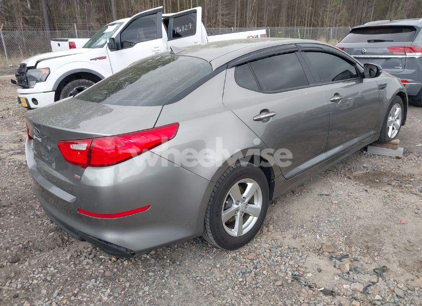 Photo 4 of 2015 Kia Optima LX (VIN 5XXGM4A75FG500233)