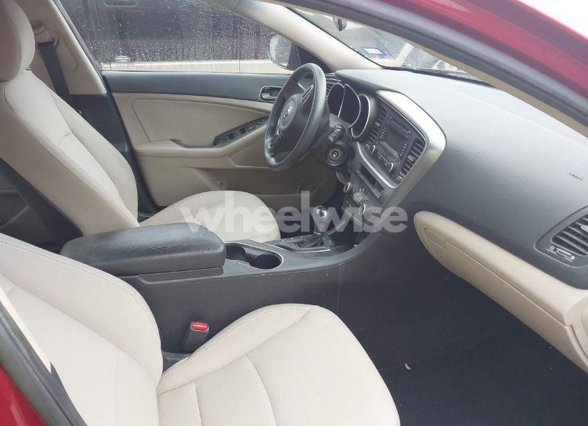 Photo 5 of 2015 Kia Optima LX (VIN 5XXGM4A75FG509952)